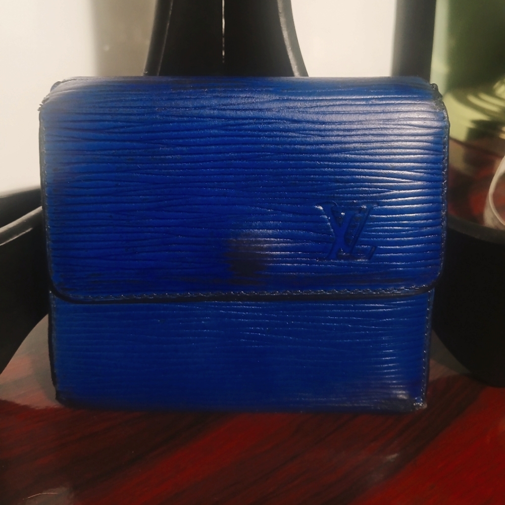 LV Double Snap Epi Wallet